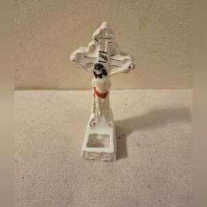 Vintage French Porcelain Figurine Statue Jesus Christ On The Cross